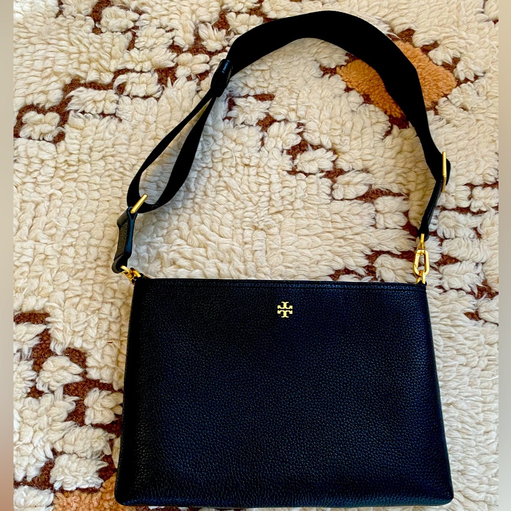 Tory Burch Blake Swingpack Crossbody Pebble Leather Black